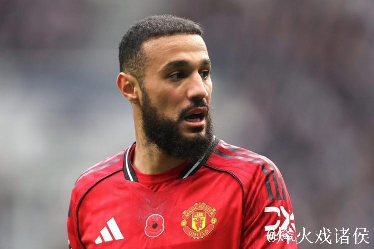 曼联跟队:摩洛哥足协不会同意马兹拉维出战伯恩茅斯 曼联跟队:摩洛哥足协不会同意马兹拉维出战伯恩茅斯