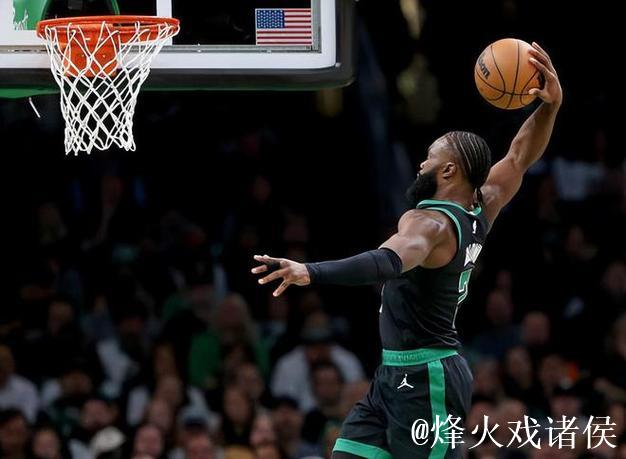 硬刚杰伦-布朗!斯图尔特全场6中3得到7分7篮板1封盖 硬刚杰伦-布朗!斯图尔特全场6中3得到7分7篮板1封盖